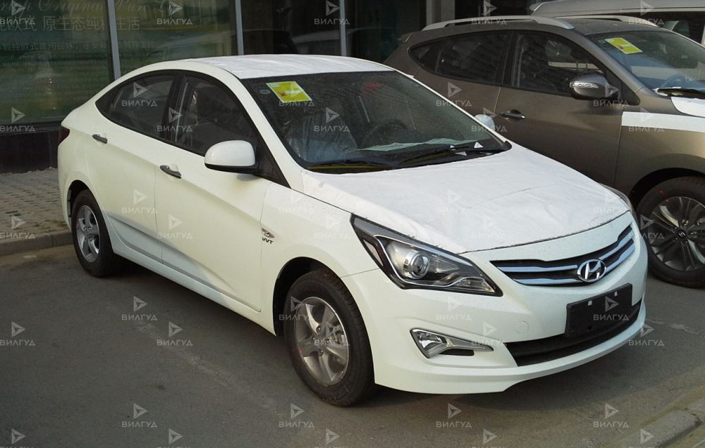 Замена противотуманок Hyundai Verna